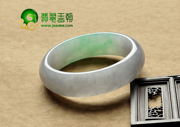 冰种翠色缅甸翡翠A货手镯（59.7mm）