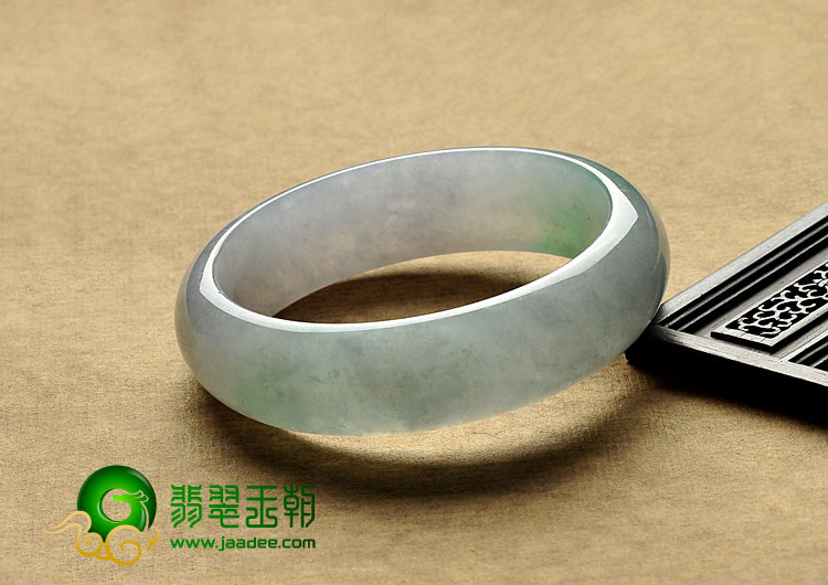 冰种翠色缅甸翡翠A货手镯（59.7mm）