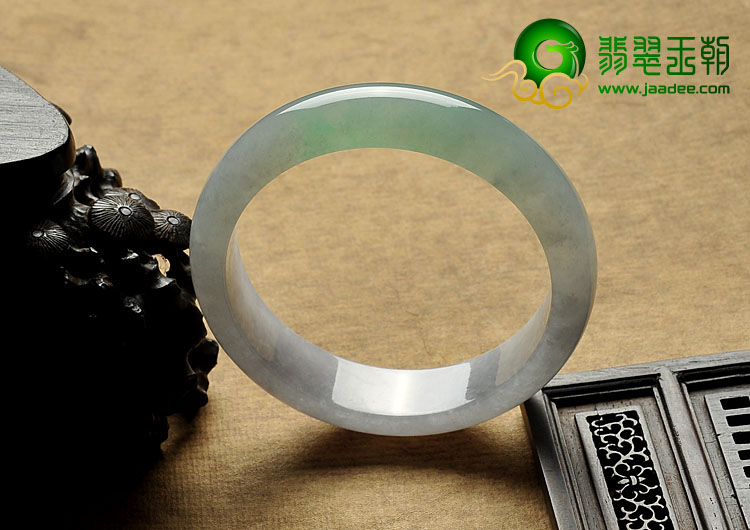 冰种绿晴水缅甸翡翠A货手镯（58.3mm）