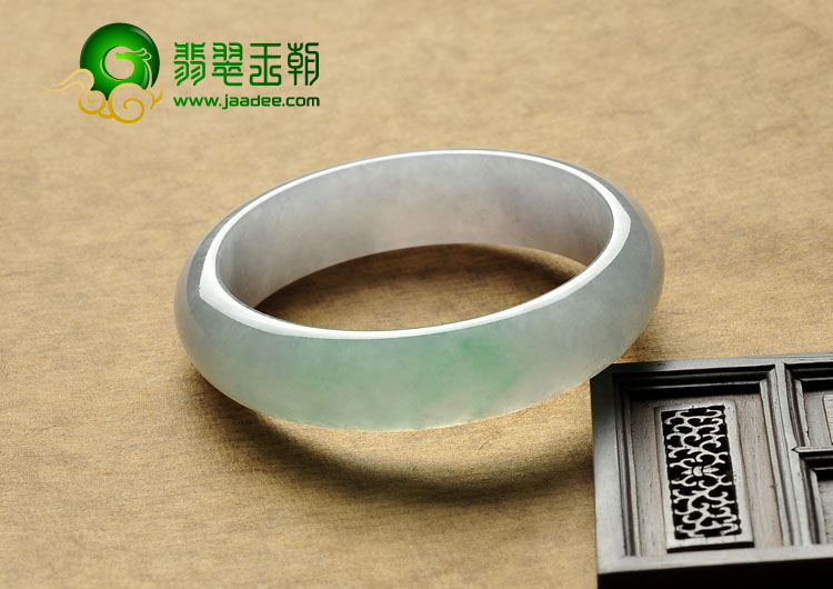冰种绿晴水缅甸翡翠A货手镯（58.3mm）