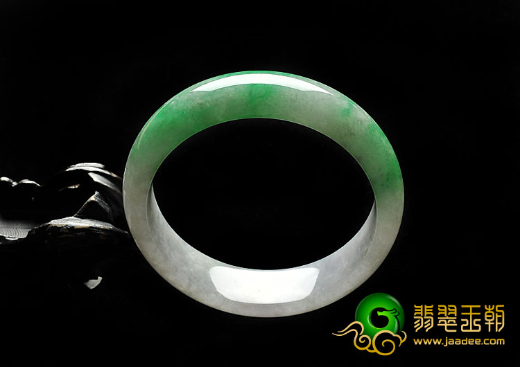 糯冰种翠色缅甸翡翠A货手镯（57.6mm）