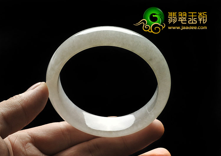 糯冰种淡晴水缅甸翡翠A货手镯（58.8mm）