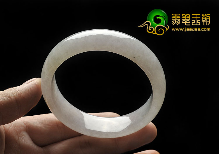 糯冰种淡晴水缅甸翡翠A货手镯（58.6mm）