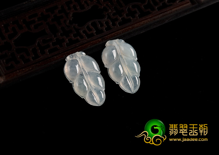 冰种晴水缅甸翡翠A货叶子挂件（一对）