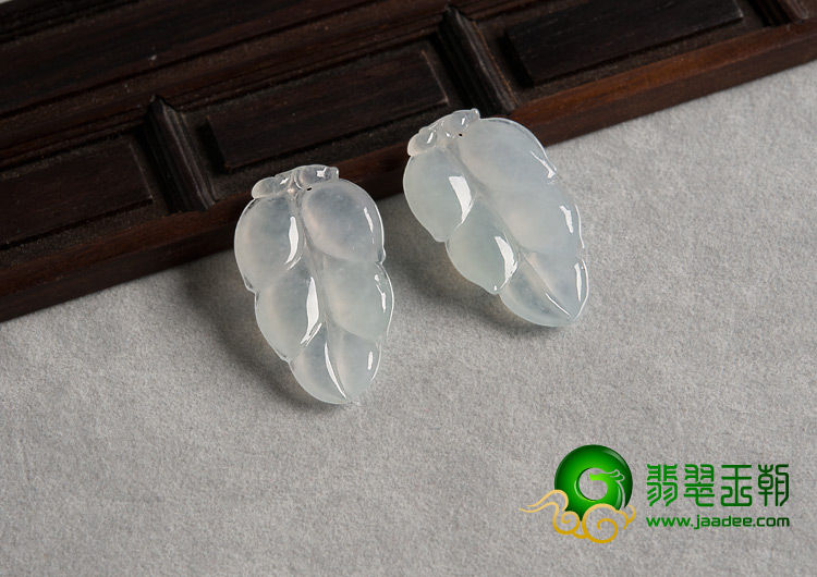 冰种晴水缅甸翡翠A货叶子挂件（一对）