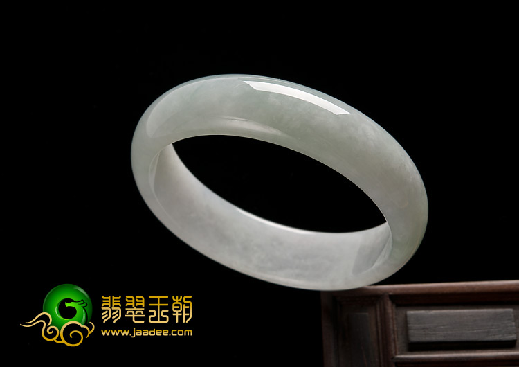 糯冰种淡晴水缅甸翡翠A货手镯（61.3mm）