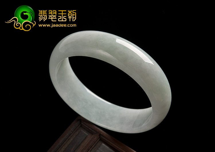 糯冰种淡晴水缅甸翡翠A货手镯（60.5mm）