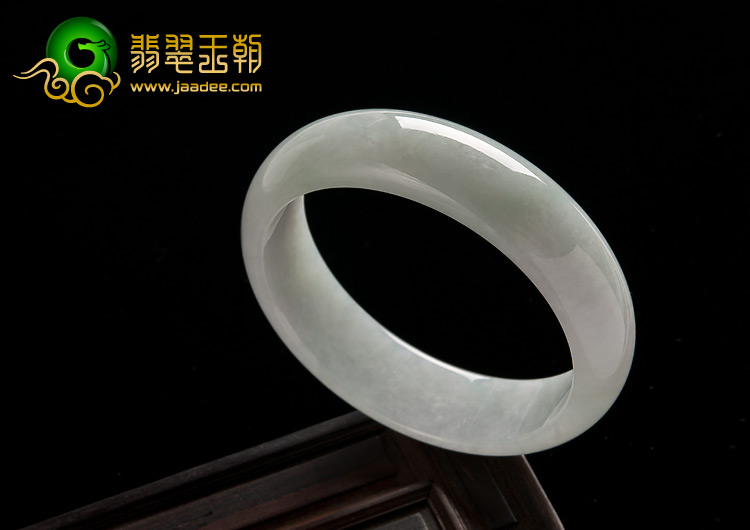 糯冰种淡晴水缅甸翡翠A货手镯（59.4mm）