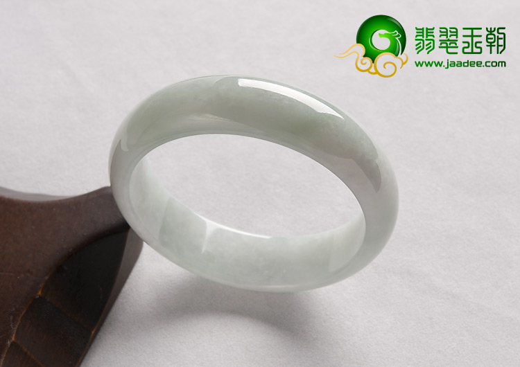 糯冰种淡晴水缅甸翡翠A货手镯（59.4mm）