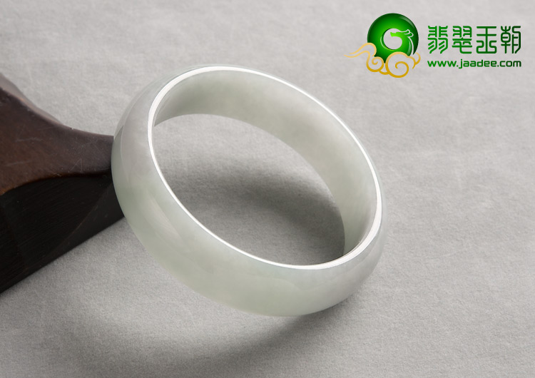糯冰种淡晴水缅甸翡翠A货手镯（59.4mm）
