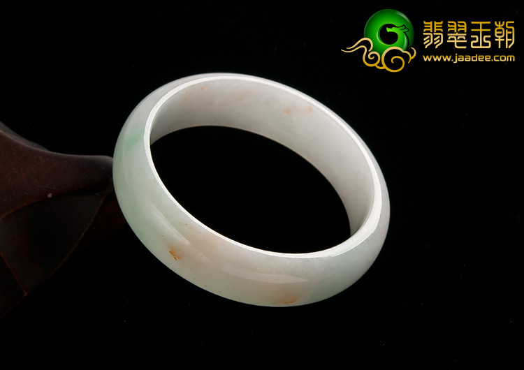 糯冰种晴水缅甸翡翠A货手镯（55.7mm）