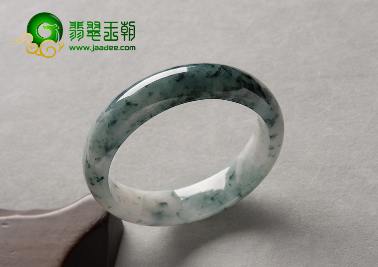 糯冰种飘花缅甸翡翠A货手镯（57.1mm）