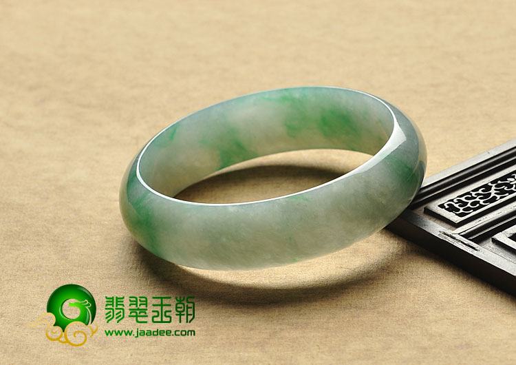 糯冰种飘翠缅甸翡翠A货手镯（59.4mm）