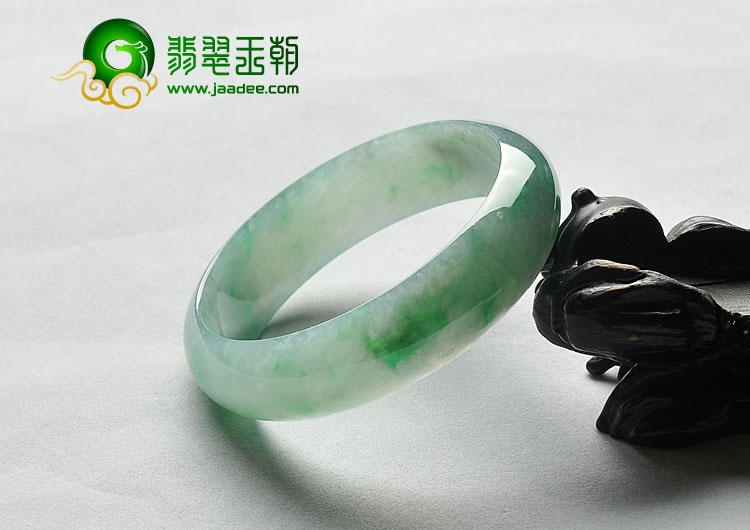糯冰种飘翠缅甸翡翠A货手镯（59.6mm）