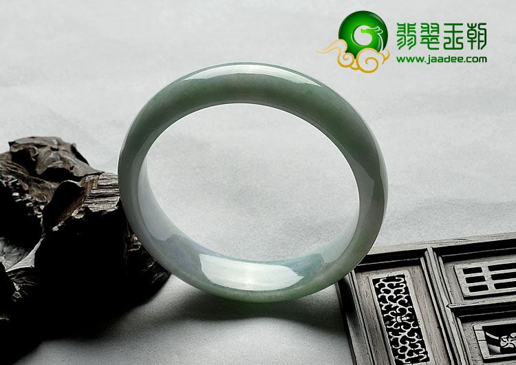 糯冰种春带彩缅甸翡翠A货手镯（59.4mm）