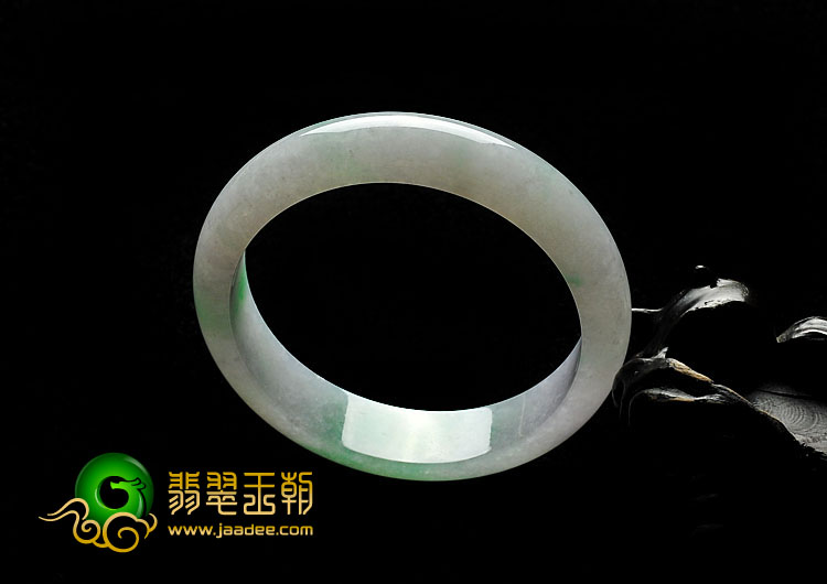 糯冰种春带彩缅甸翡翠A货手镯（57.7mm）