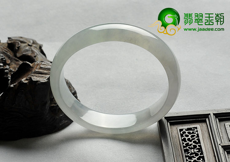 冰种晴水缅甸翡翠A货贵妃镯（54.9-49.6mm）
