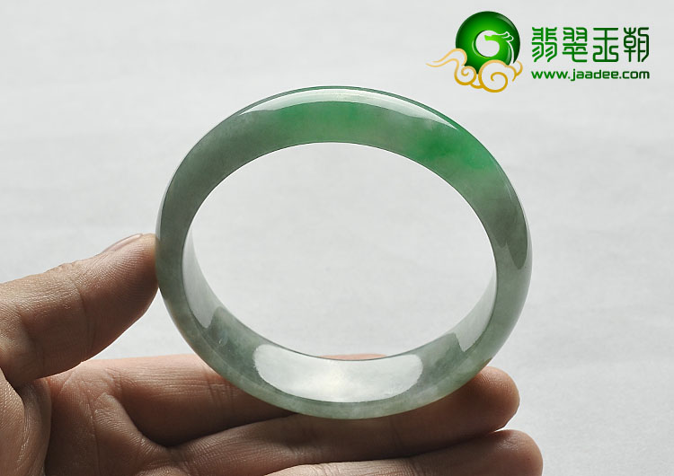 糯冰种翠色缅甸翡翠A货手镯（59.4mm）