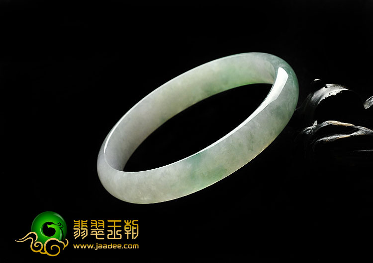 糯冰种飘翠缅甸翡翠A货手镯（57.8mm）