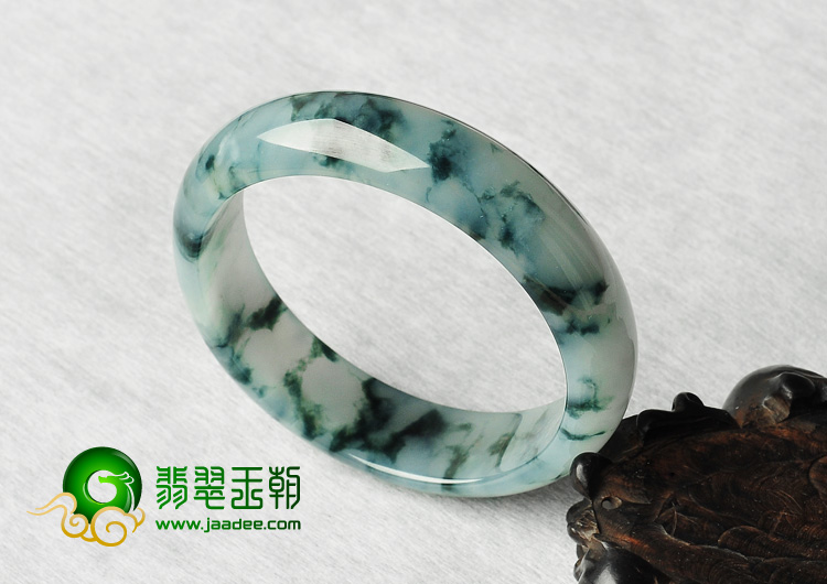 糯冰种飘花缅甸翡翠A货手镯（59.1mm）