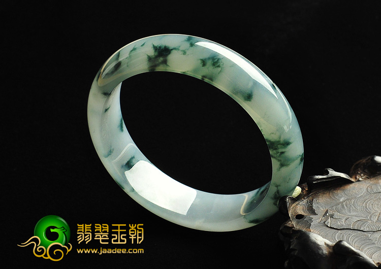 糯冰种飘花缅甸翡翠A货手镯（57.7mm）