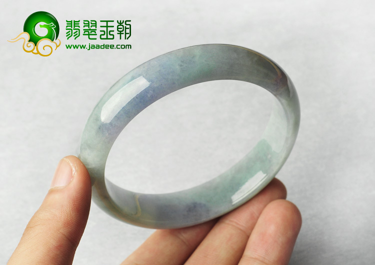 糯冰种淡春带彩缅甸翡翠A货手镯（64.7mm）
