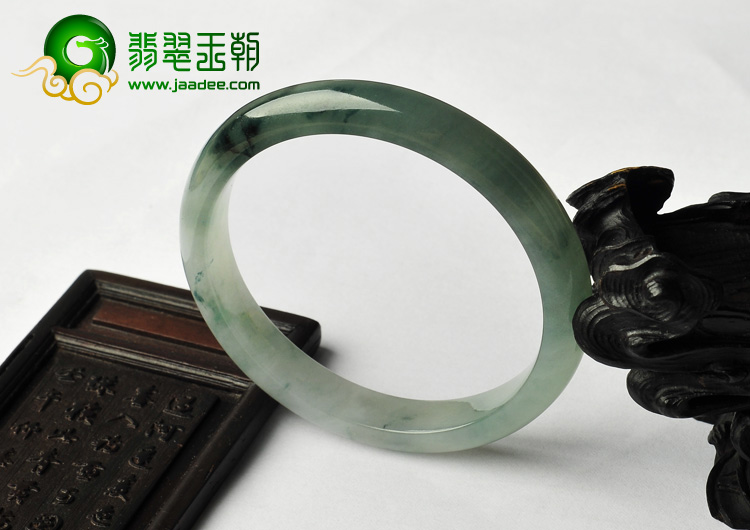 糯冰种飘花缅甸翡翠A货手镯（53.4mm）