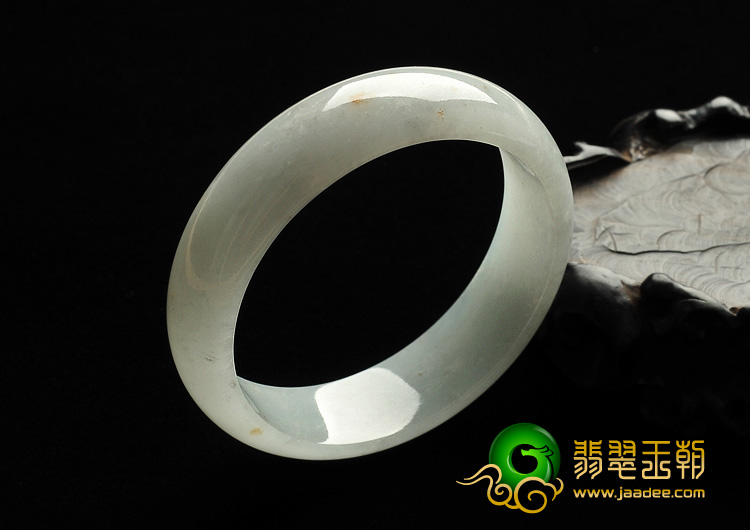 糯冰种淡晴水缅甸翡翠A货手镯（54.2mm）