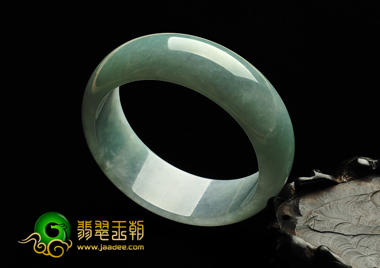 糯冰种晴水缅甸翡翠A货手镯（58.9mm）