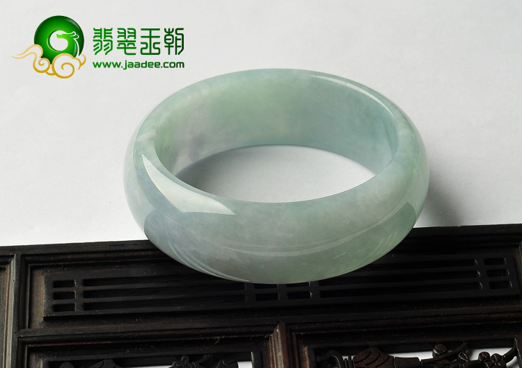 糯冰种晴水缅甸翡翠A货手镯（58.9mm）