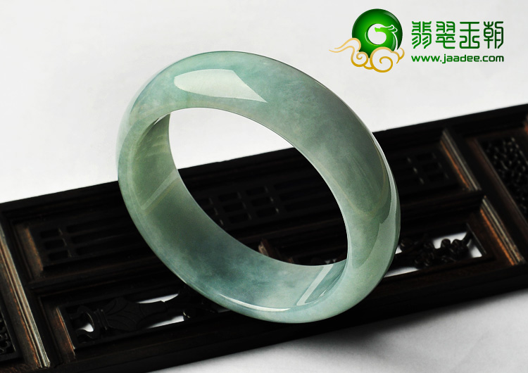 糯冰种晴水缅甸翡翠A货手镯（57.4mm）