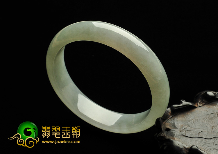 糯冰种晴水缅甸翡翠A货手镯（59.6mm）