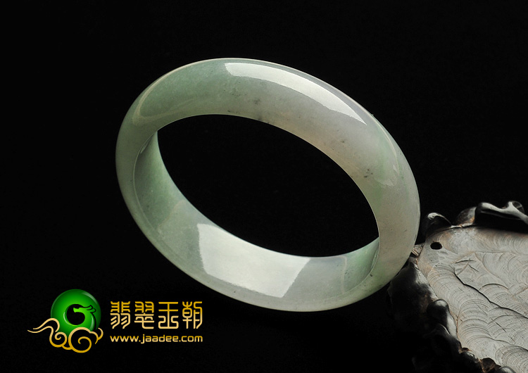 糯冰种晴水缅甸翡翠A货手镯（57.8mm）