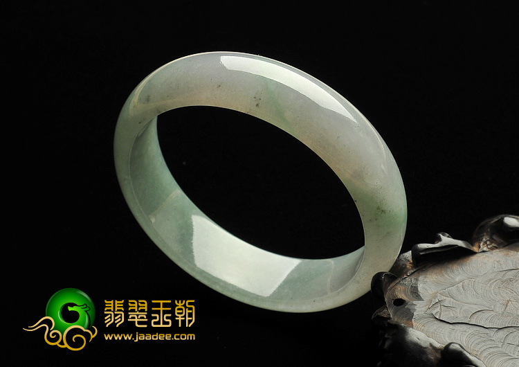 糯冰种晴水缅甸翡翠A货手镯（57.8mm）