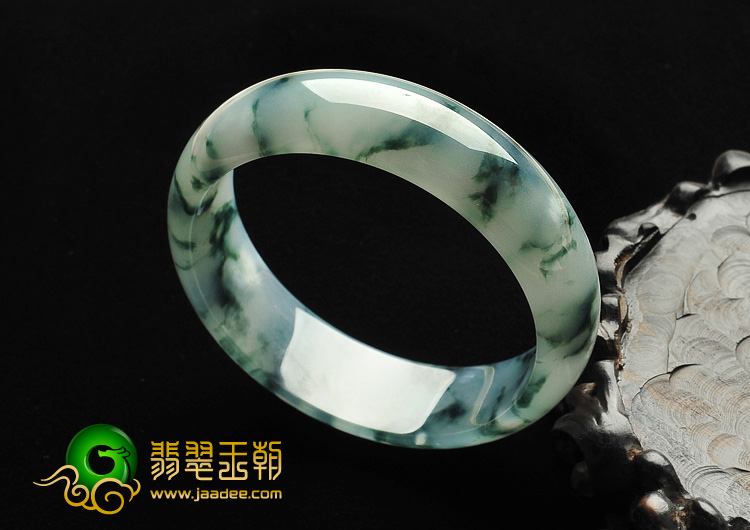 糯冰种飘花缅甸翡翠A货手镯（57.8mm）