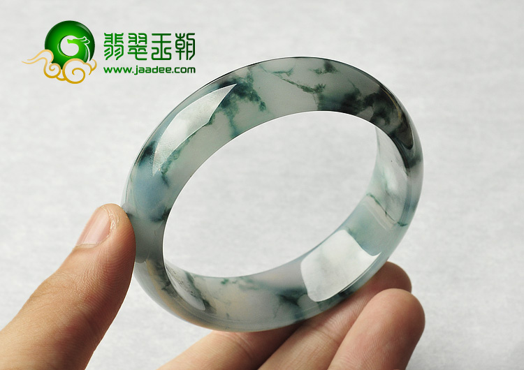 糯冰种飘花缅甸翡翠A货手镯（57.8mm）