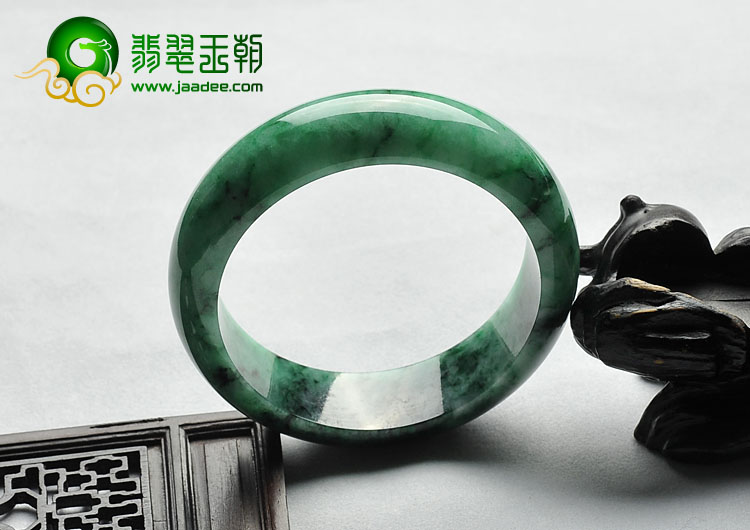 糯冰种浓绿缅甸翡翠A货手镯（54.3mm）