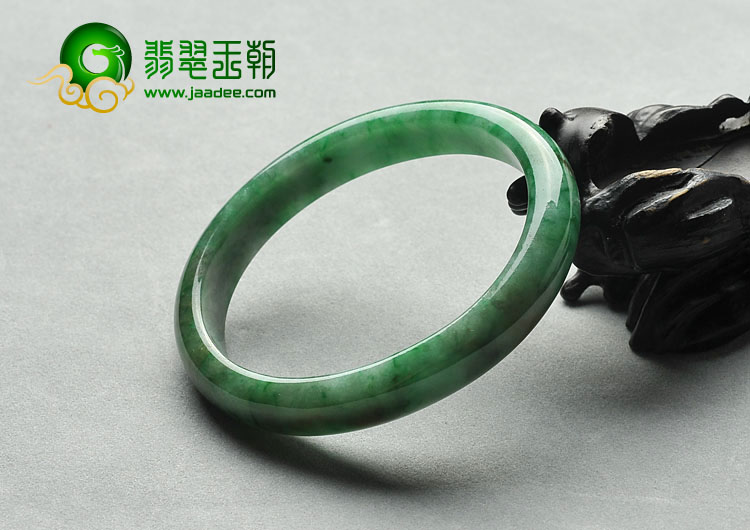 糯冰种黄加绿缅甸翡翠A货贵妃镯（56.8-49.6mm）