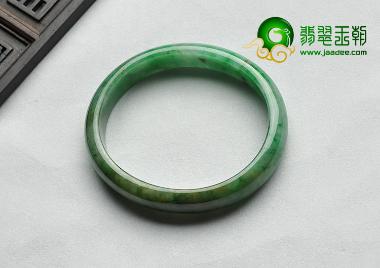 糯冰种黄加绿缅甸翡翠A货贵妃镯（56.4-49.8mm）