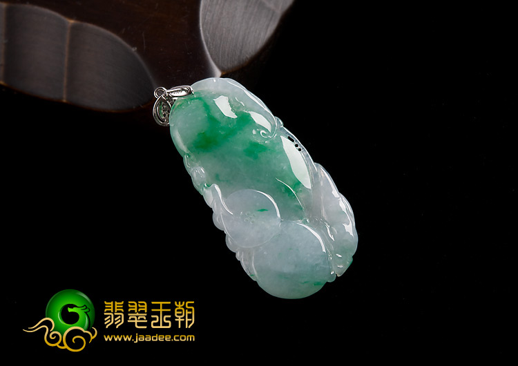 糯冰种翠色缅甸翡翠A货福禄寿挂件
