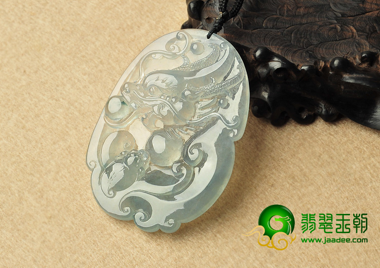冰玻种晴水缅甸翡翠A货龙牌挂件