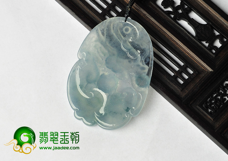 冰玻种晴水缅甸翡翠A货龙牌挂件