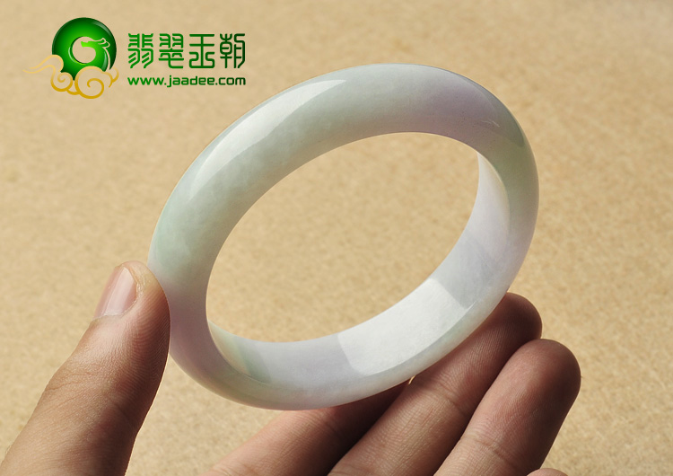 糯冰种春色缅甸翡翠A货手镯（58.4mm）