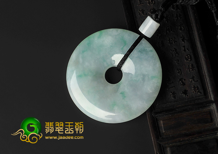 糯冰种春带彩缅甸翡翠A货平安扣挂件