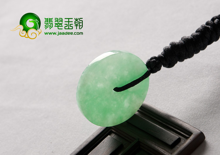糯冰种翠色缅甸翡翠A货平安扣挂件