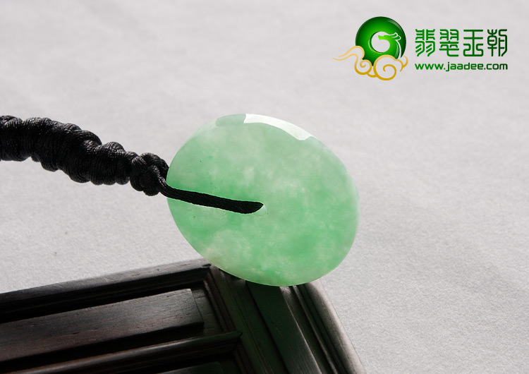 糯冰种翠色缅甸翡翠A货平安扣挂件