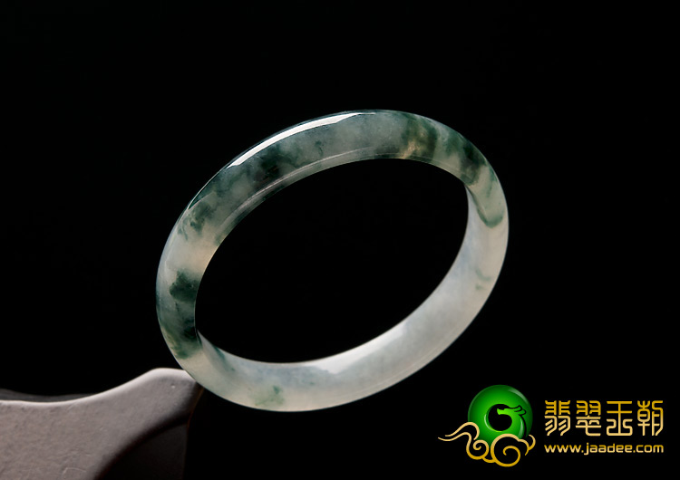 冰种飘花缅甸翡翠A货手镯（59.2mm）