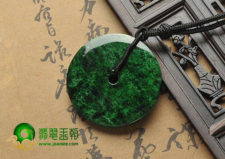 细糯种癣加绿缅甸翡翠A货平安扣挂件