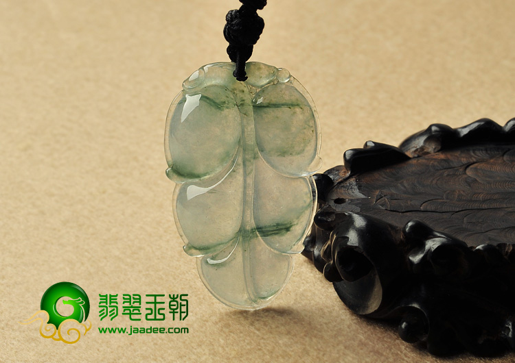 冰种飘花缅甸翡翠A货叶子挂件