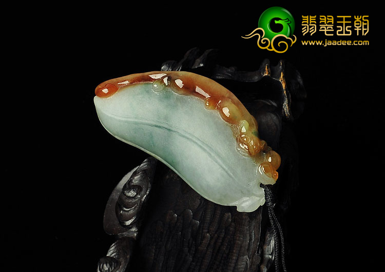 糯冰种黄翡飘花缅甸翡翠A货福瓜挂件（磨砂）